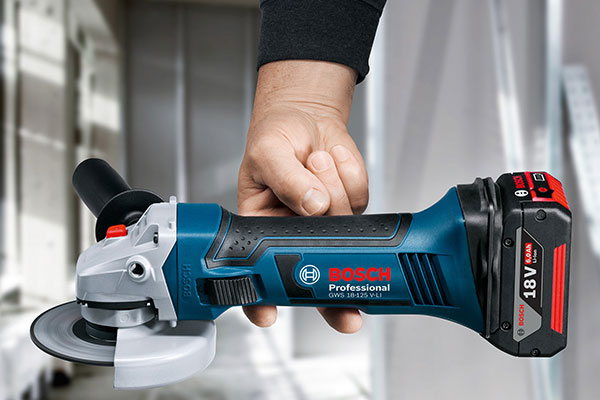 Nên mua máy mài của Bosch hay Makita?