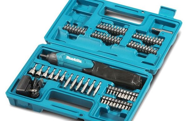 Máy vặn vít dùng pin Makita