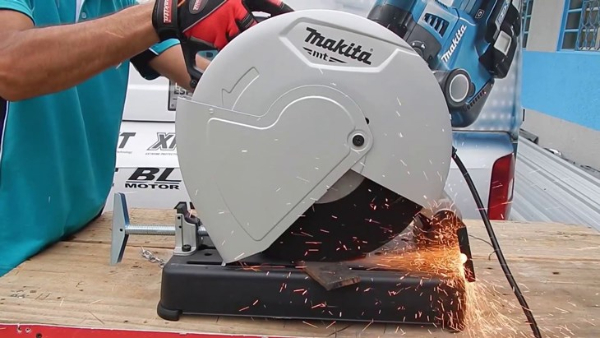 Chọn máy cắt sắt có khả năng cắt nhanh và chính xác