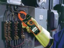 Cách đo dòng điện 3 pha bằng ampe kìm đúng kỹ thuật