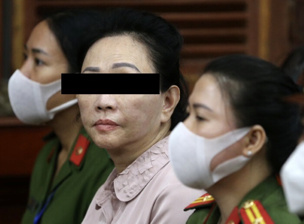 Bà Trương Mỹ Lan tại phiên tòa