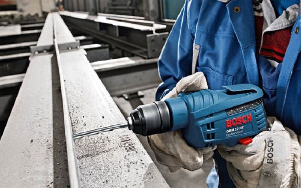 Máy khoan vặn vít có nhiều ưu điểm nổi bật