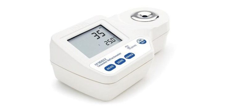 Khúc xạ kế phân tích nước biển Hanna HI96822