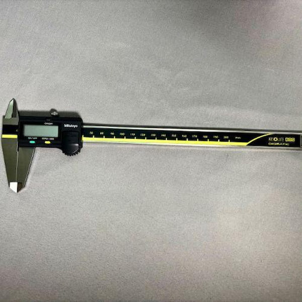Mitutoyo 500-182-30 có khả năng đo lường chính xác