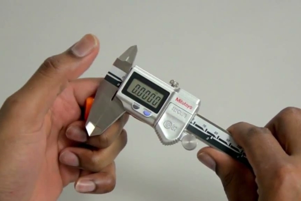 Mitutoyo 500-703-20 được phân phối với giá thành hợp lý 