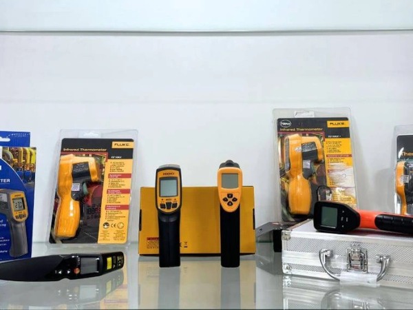 Máy đo nhiệt độ giúp đo và giám sát nhiệt độ thiết bị, hệ thống điện (Ảnh: THB Việt Nam)